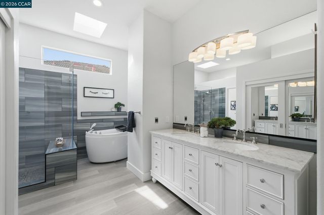908 Vista Pointe Dr, San Ramon, CA 94582