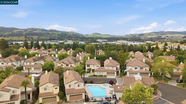 908 Vista Pointe Dr, San Ramon, CA 94582