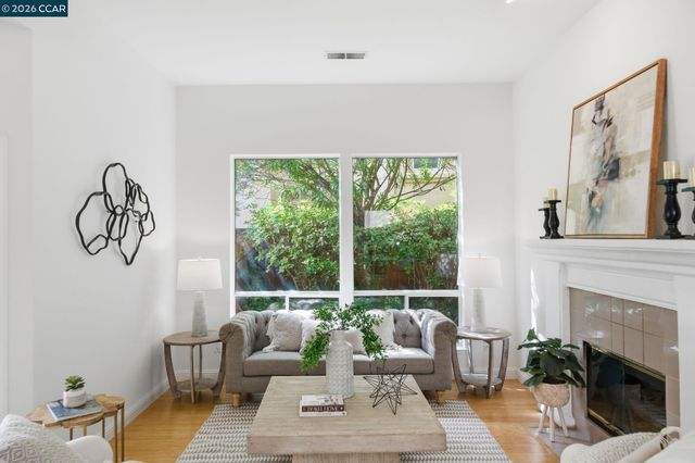 908 Vista Pointe Dr, San Ramon, CA 94582