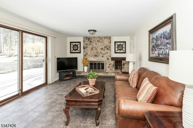 211 Lorraine Dr, Berkeley Heights Twp., NJ 07922