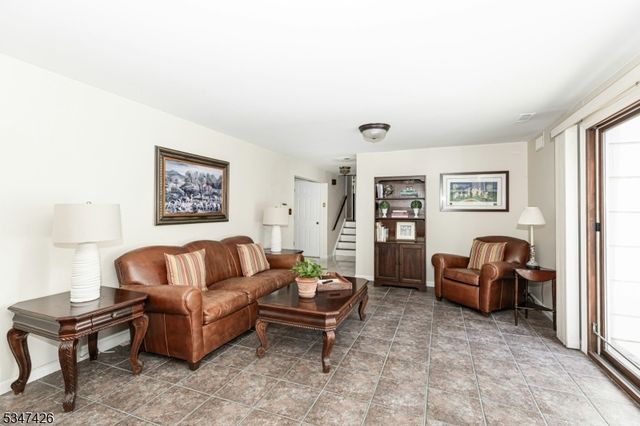 211 Lorraine Dr, Berkeley Heights Twp., NJ 07922