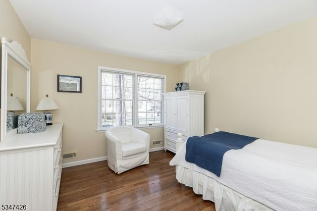 211 Lorraine Dr, Berkeley Heights Twp., NJ 07922