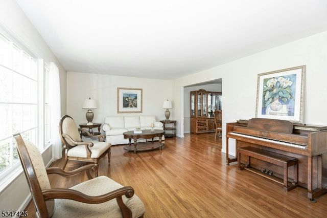 211 Lorraine Dr, Berkeley Heights Twp., NJ 07922