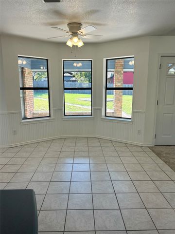 1300 3rd Street, Granbury, TX 76048