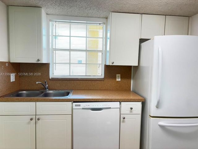 6292 La Costa Drive H, Boca Raton, FL 33433