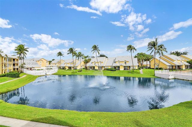 6292 La Costa Drive H, Boca Raton, FL 33433