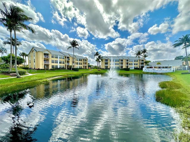 6292 La Costa Drive H, Boca Raton, FL 33433