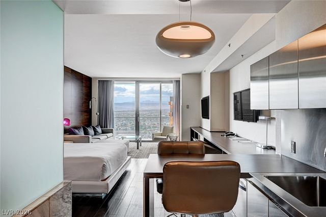 4381 West Flamingo Road 3503, Las Vegas, NV 89103