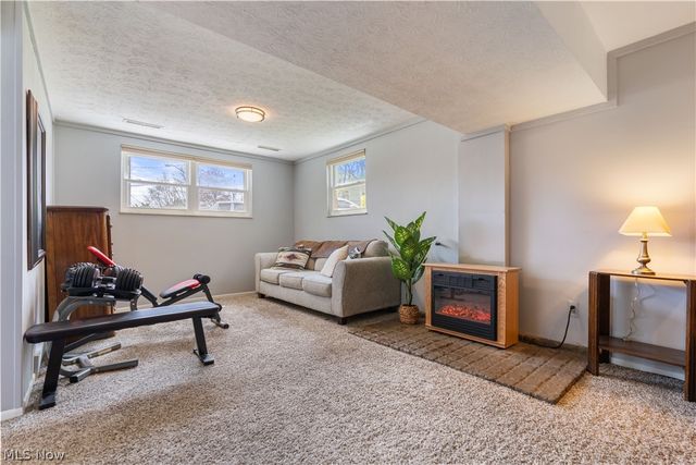 821 36th Street NW, Canton, OH 44709