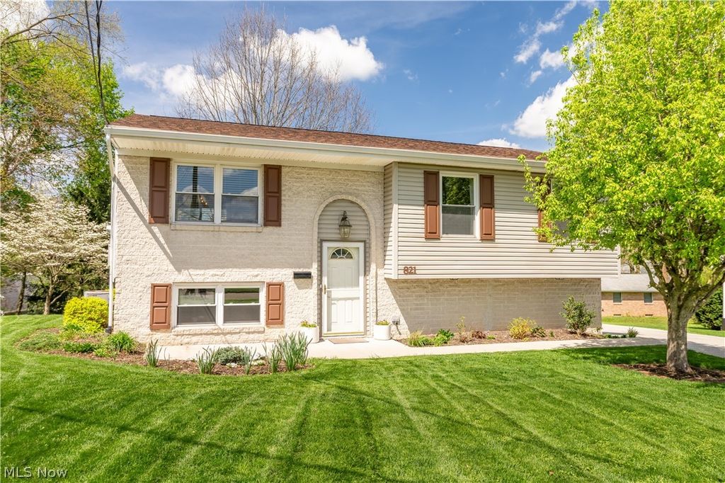 821 36th Street NW, Canton, OH 44709