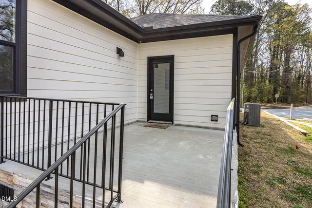 310 W Club Boulevard, Durham, NC 27704