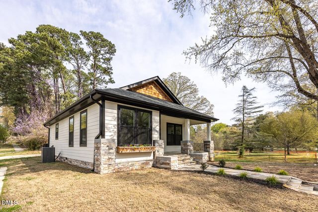 310 W Club Boulevard, Durham, NC 27704