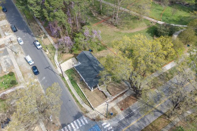 310 W Club Boulevard, Durham, NC 27704