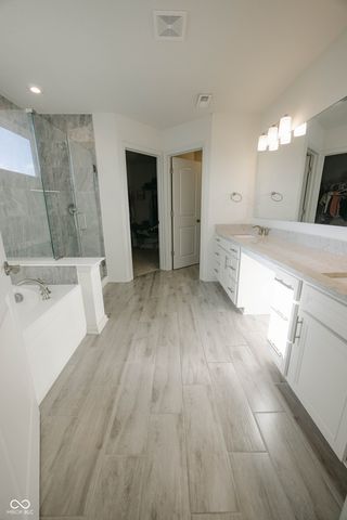 5421 Noble Crossing Parkway W, Noblesville, IN 46062