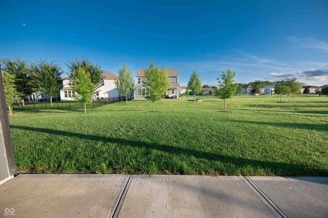 5421 Noble Crossing Parkway W, Noblesville, IN 46062