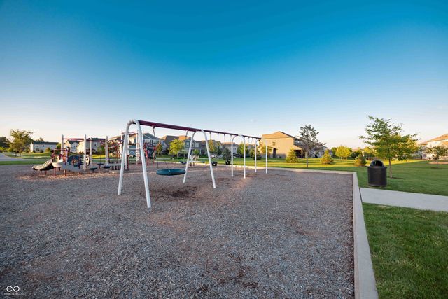 5421 Noble Crossing Parkway W, Noblesville, IN 46062