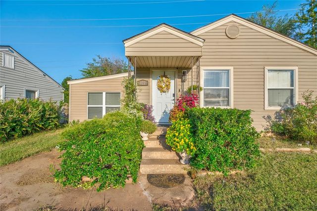 422 Monroney Drive, Midwest City, OK 73110