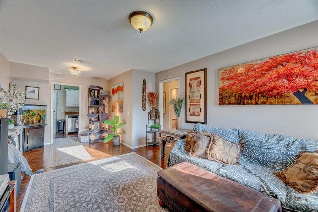 422 Monroney Drive, Midwest City, OK 73110