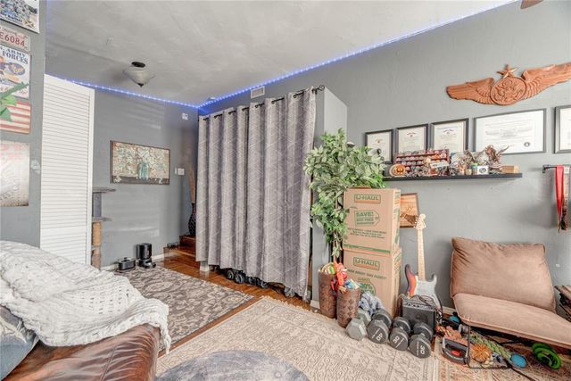 422 Monroney Drive, Midwest City, OK 73110