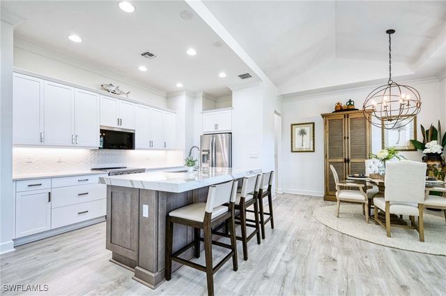 6984 Saona CT, Naples, FL 34113