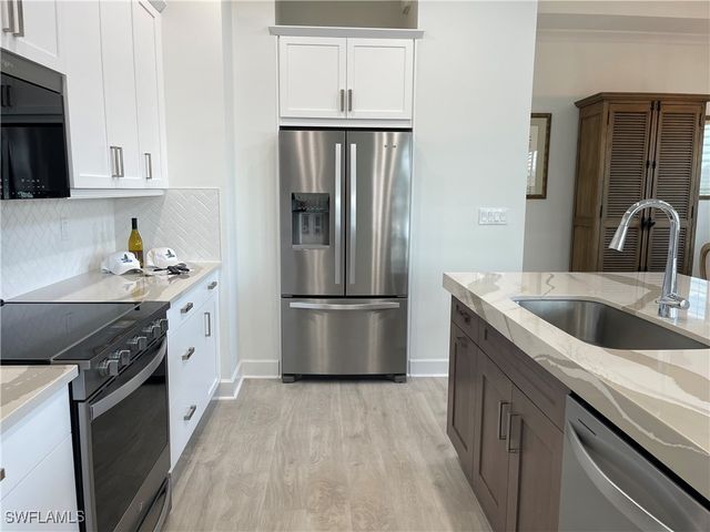 6984 Saona CT, Naples, FL 34113