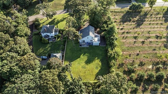 100 Manor Lane, Riverhead, NY 11901