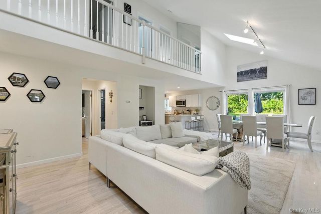 100 Manor Lane, Riverhead, NY 11901