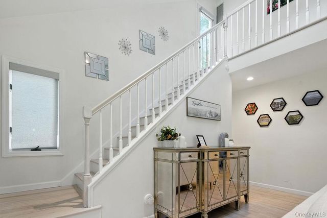 100 Manor Lane, Riverhead, NY 11901