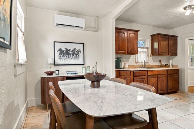 923 Arno Street SE, Albuquerque, NM 87102