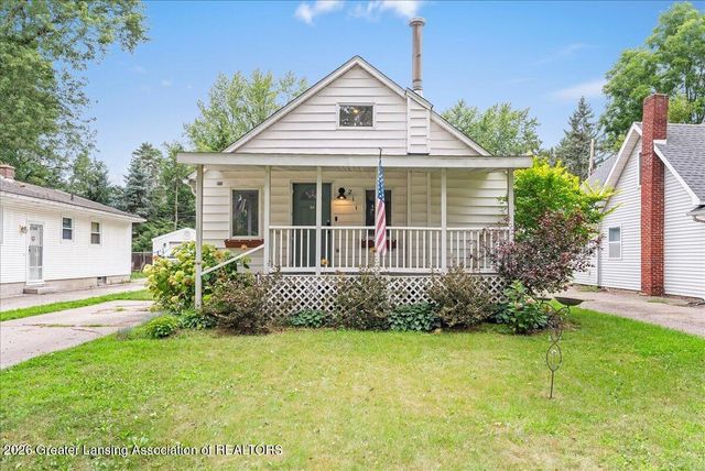 211 N Deerfield Avenue, Lansing, MI 48917