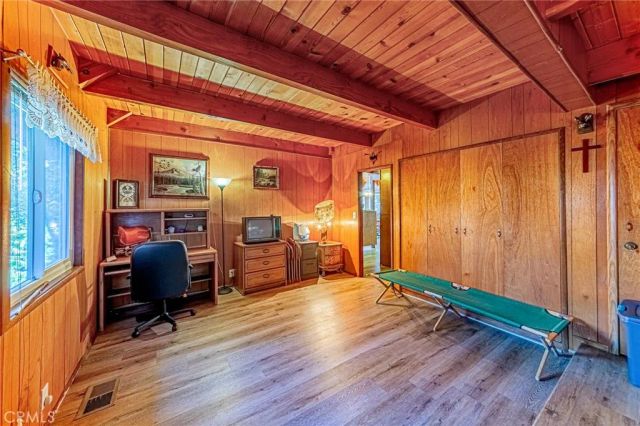 5522 Acorn, Wrightwood, CA 92397