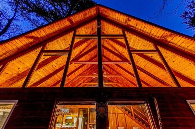 5522 Acorn, Wrightwood, CA 92397