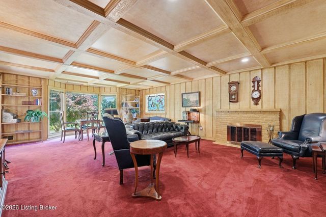 6402 Haverhill Rd, Louisville, KY 40222