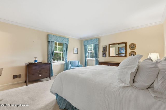 6402 Haverhill Rd, Louisville, KY 40222