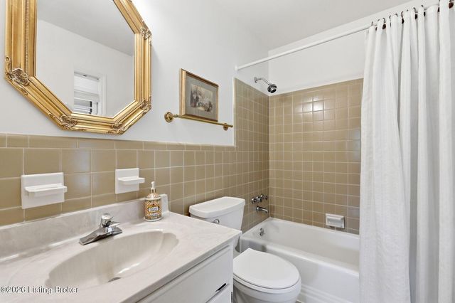 6402 Haverhill Rd, Louisville, KY 40222