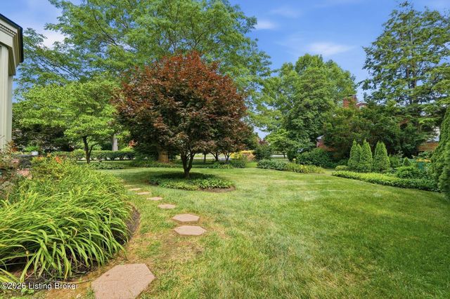 6402 Haverhill Rd, Louisville, KY 40222