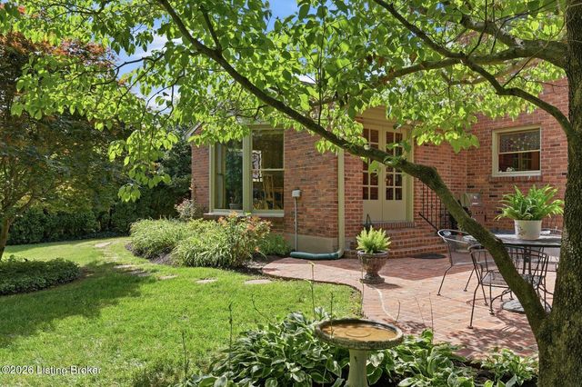 6402 Haverhill Rd, Louisville, KY 40222