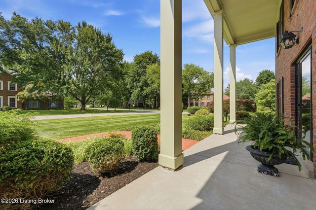 6402 Haverhill Rd, Louisville, KY 40222