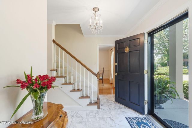 6402 Haverhill Rd, Louisville, KY 40222