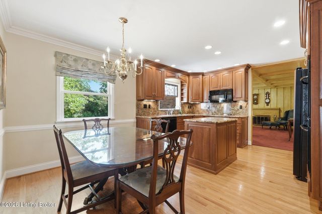 6402 Haverhill Rd, Louisville, KY 40222