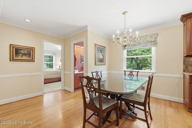 6402 Haverhill Rd, Louisville, KY 40222