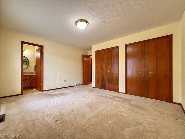 122 Sturbridge Drive, Medina, OH 44256