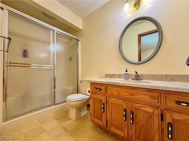 122 Sturbridge Drive, Medina, OH 44256