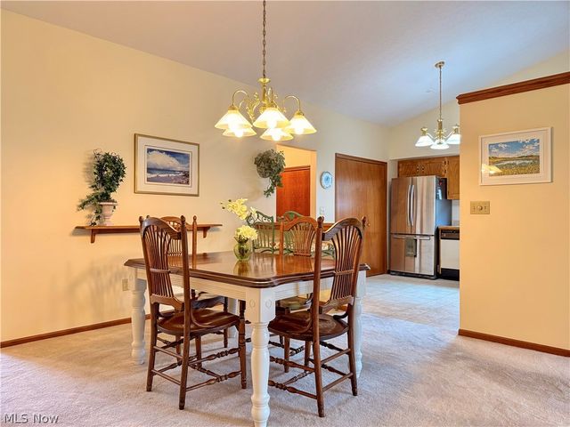 122 Sturbridge Drive, Medina, OH 44256