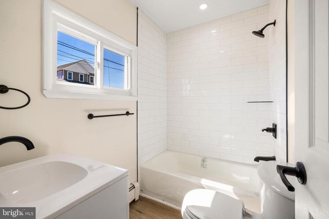 103 E DELAWARE DRIVE, Tuckerton, NJ 08087