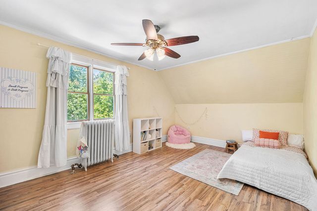 4949 W Winona Street, Chicago, IL 60630