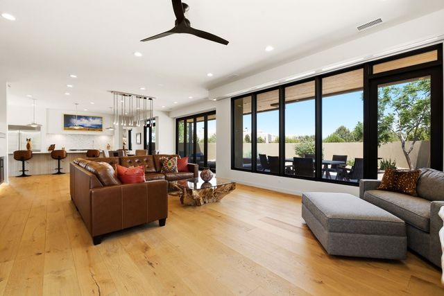 141 Paseo Aragon, Santa Fe, NM 87506