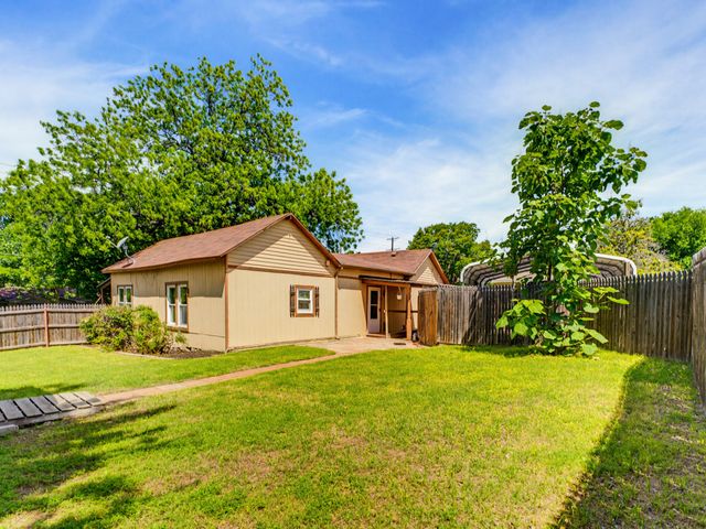 601 S Miller Street, Decatur, TX 76234