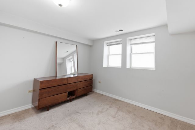 1425 E 68th Street 1, Chicago, IL 60637