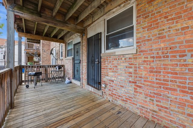 1425 E 68th Street 1, Chicago, IL 60637